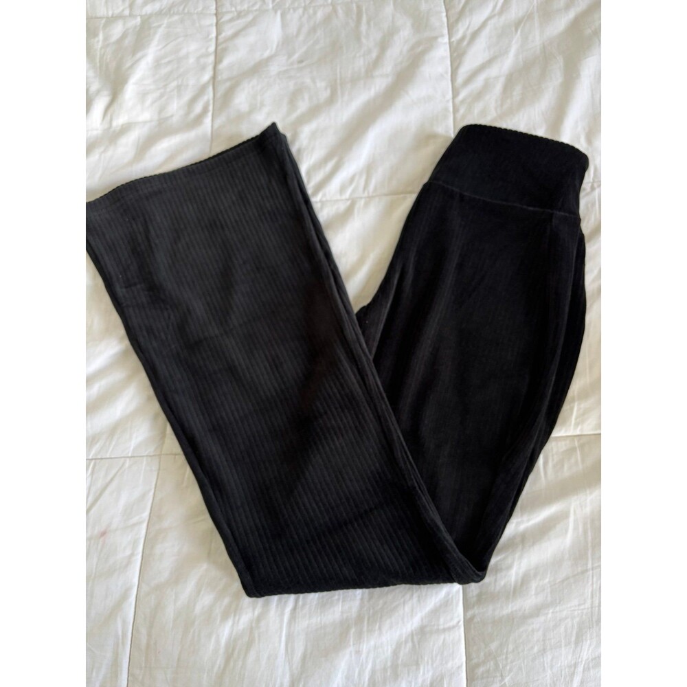 SO Black Ribbed Yoga Pants Size Medium